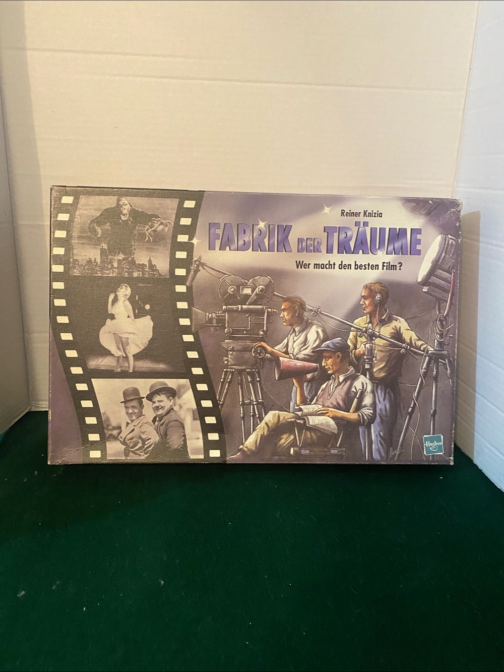 Fabric Der Traume Stragety Board Game complete.( C 12 )